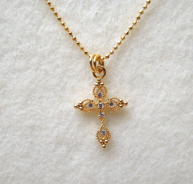 SV925GP透かしクロスチャームのネックレス