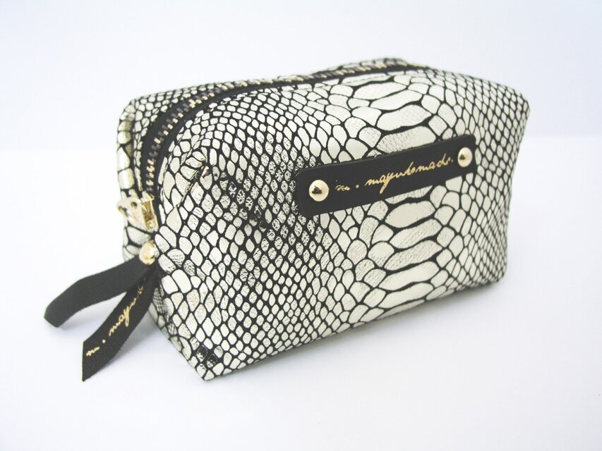 【本革】パイソン箔プリント*豚革ポーチ