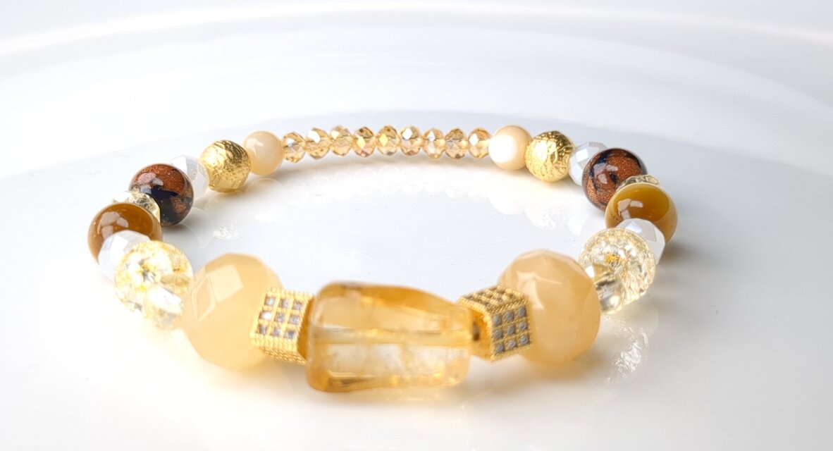 「シトリン✕オレンジジェイド✕タイガーアイ✕ゴールドストーン」天然石ブレスレット