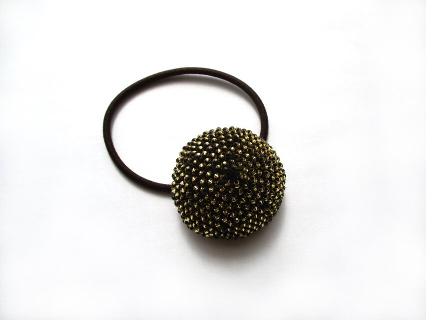 ビーズクロッシェヘアゴム（ゴールド）