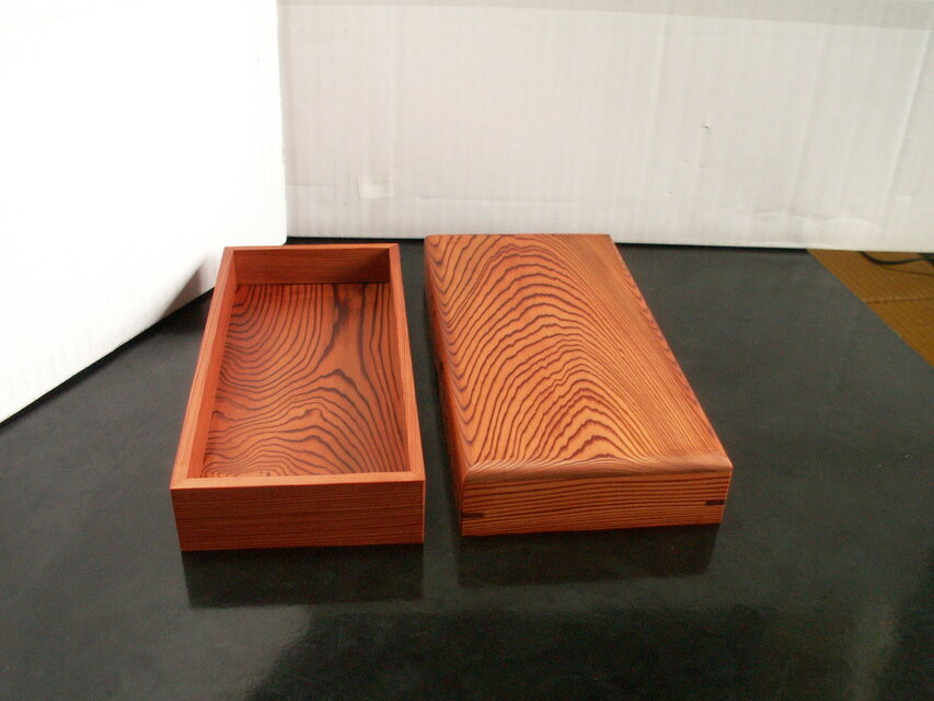 『ごめちゃん』の黒柿小物入れ&屋久杉ティッシュケース ごめちゃん』の黒柿小物入れ&屋久杉ティッシュケース ごめちゃん』の