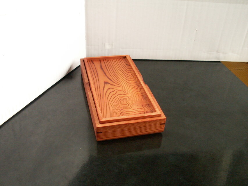 『ごめちゃん』の黒柿小物入れ&屋久杉ティッシュケース ごめちゃん』の黒柿小物入れ&屋久杉ティッシュケース ごめちゃん』の