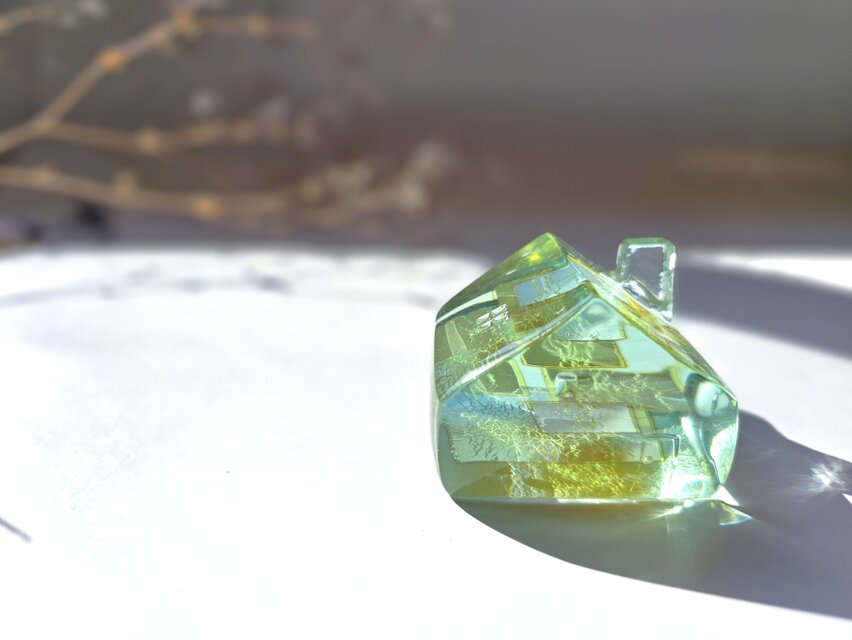 ガラス置物　家　銀澄