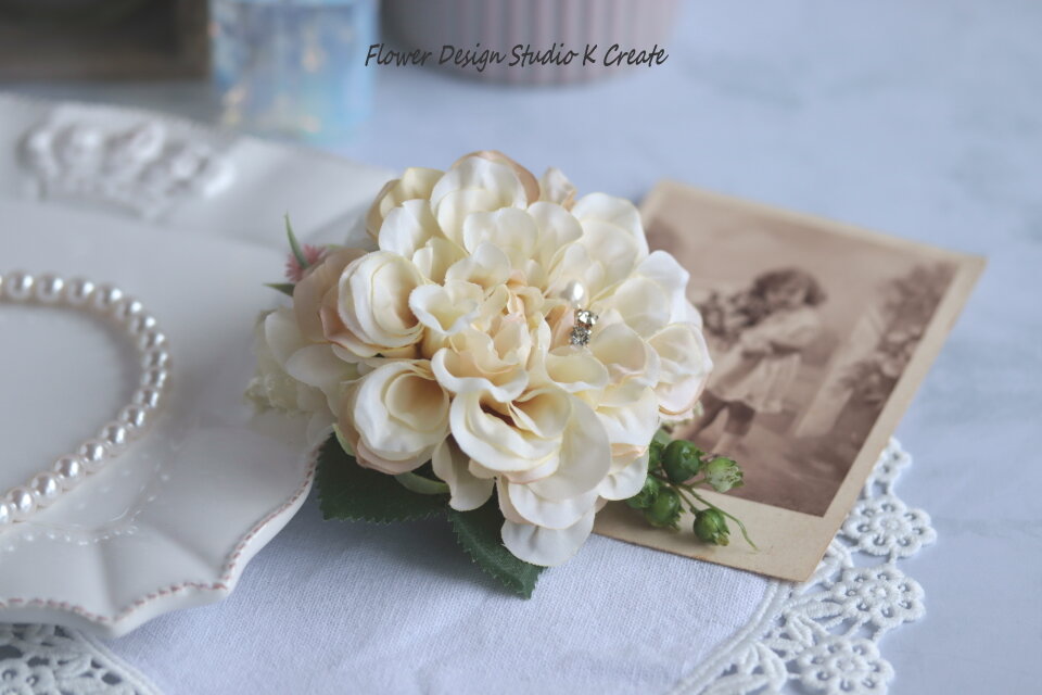 結婚式・卒業式・入学式に♡白い小花と紫陽花のベージュダリアの