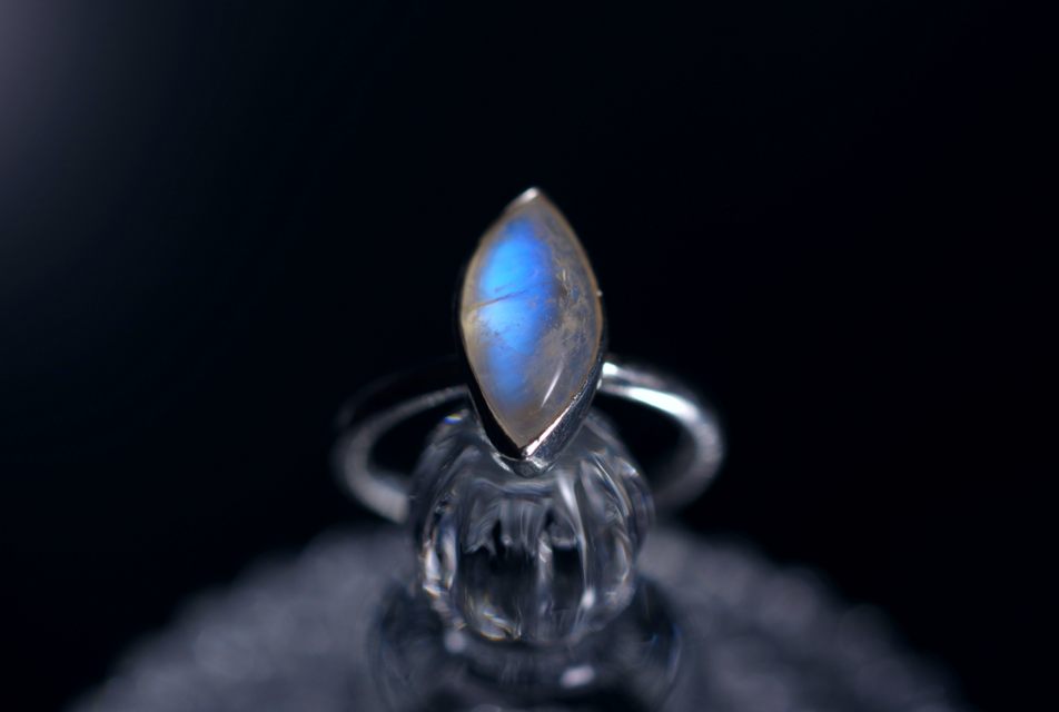 New ☆新作 『ムーンストーン』☆世界でひとつの天然石リングsilver925