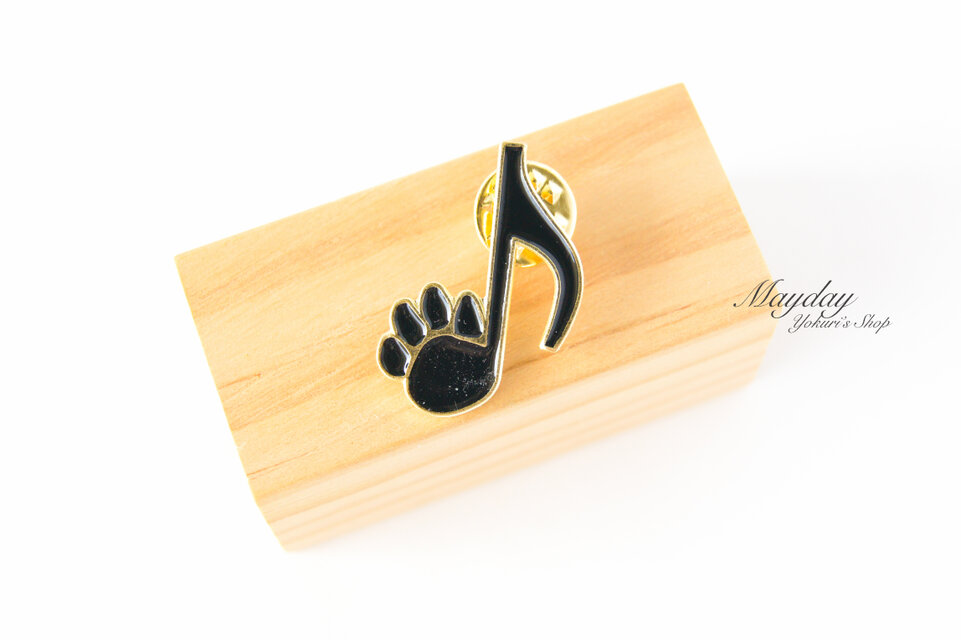 『猫と音楽シリーズ〜猫爪の音符のブローチ』