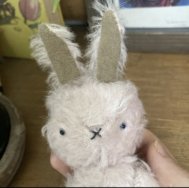 ハンドメイド＊うすピンクのうさぎ＊ぬいぐるみ＊bunny＊spirit animal