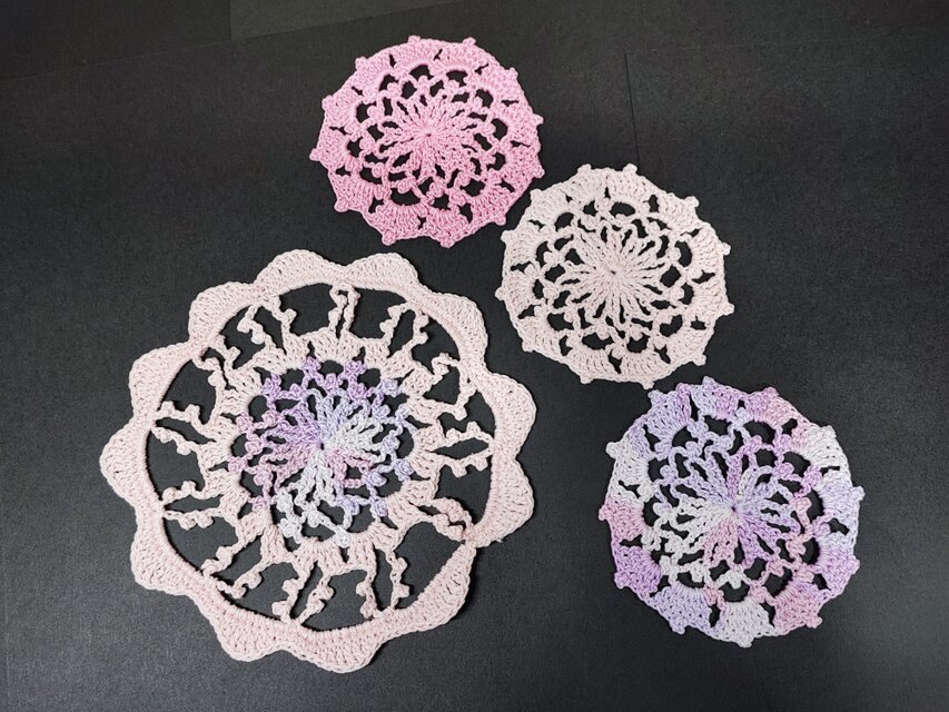 春桜デザインレース編みコースター4枚セット | iichi 日々の暮らしを