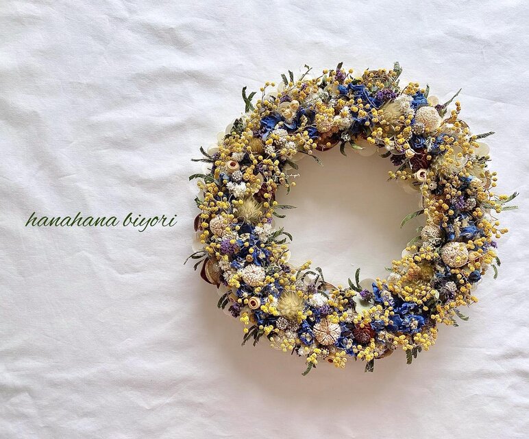 ミモザとブルーのチドリソウのリース 母の日にも♩