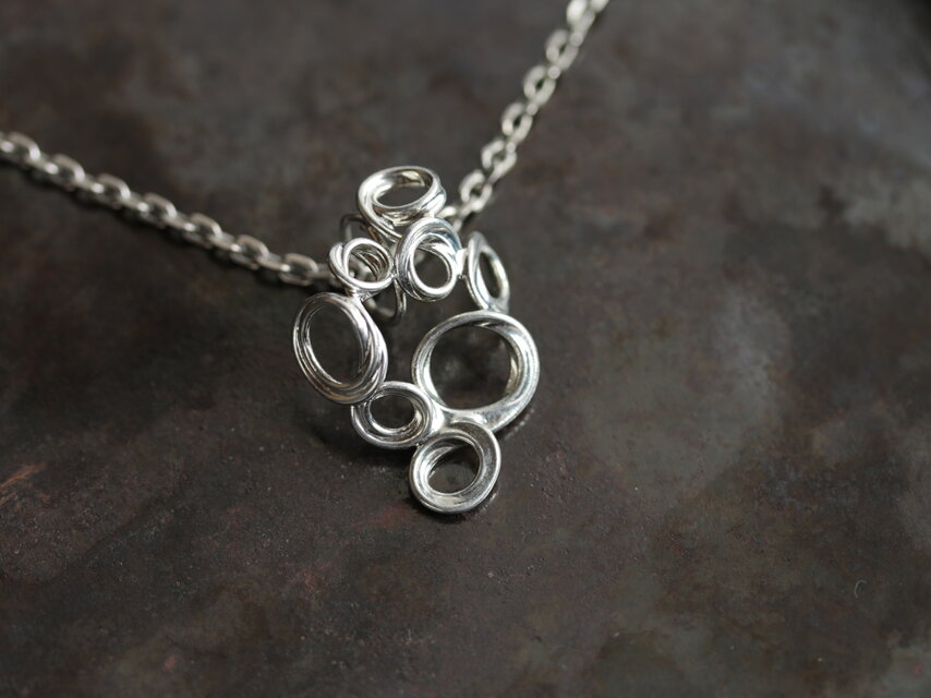 錫のペンダントトップ　TOLOLY　あぶく