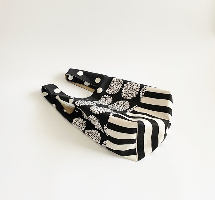 北欧風サークルフラワー パッチワークのマルシェバッグ エコバッグ