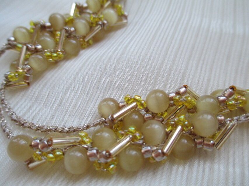 キャッツアイロングネックレス