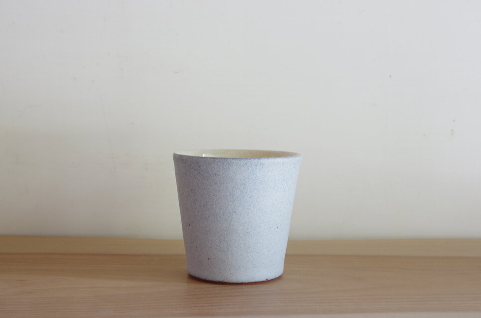 コップ・小・マット・水