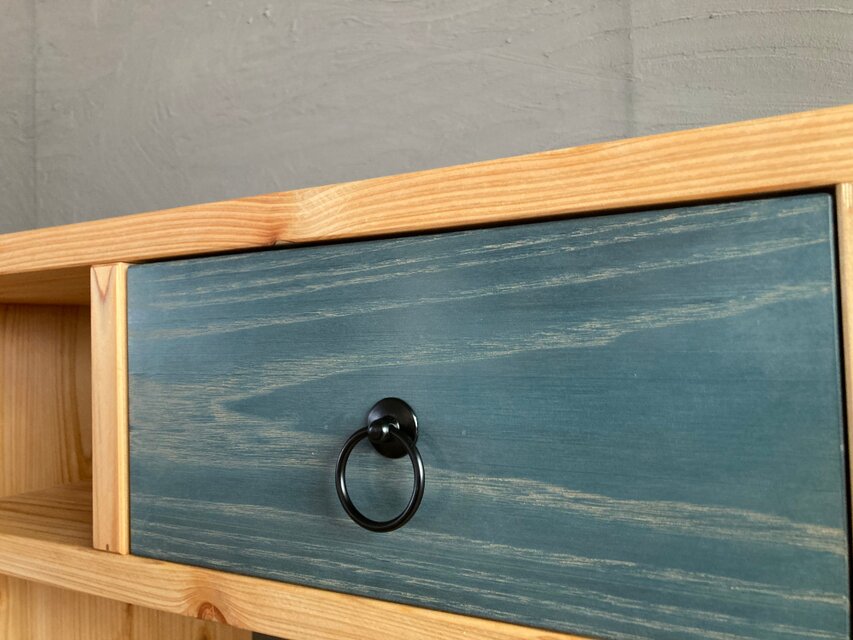 漆塗りの和モダンなシェルフ】桧無垢材の違い棚｜本棚｜棚 | iichi