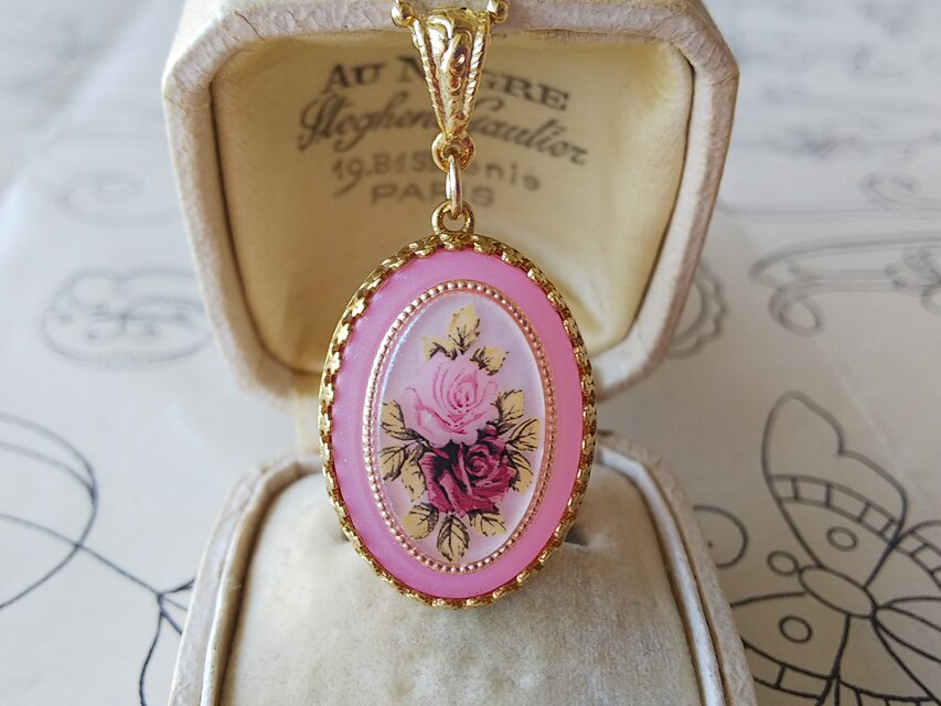ヴィンテージ　フロストMirror／Pink　薔薇のクラシカルネックレス
