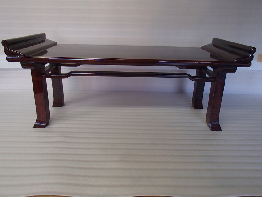 20　書院机　ケヤキ材　90㎝×19㎝×39㎝　目黒春慶塗り