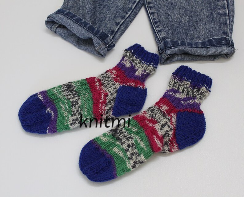 洗濯機OK】冷えない靴下　イタリアウール＜男女兼用＞　手編み　靴下