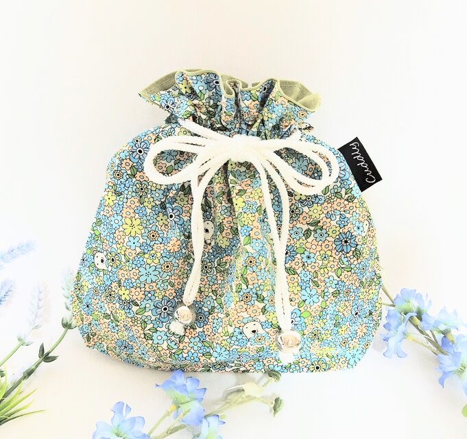 お花畑のシロクマさん巾着袋