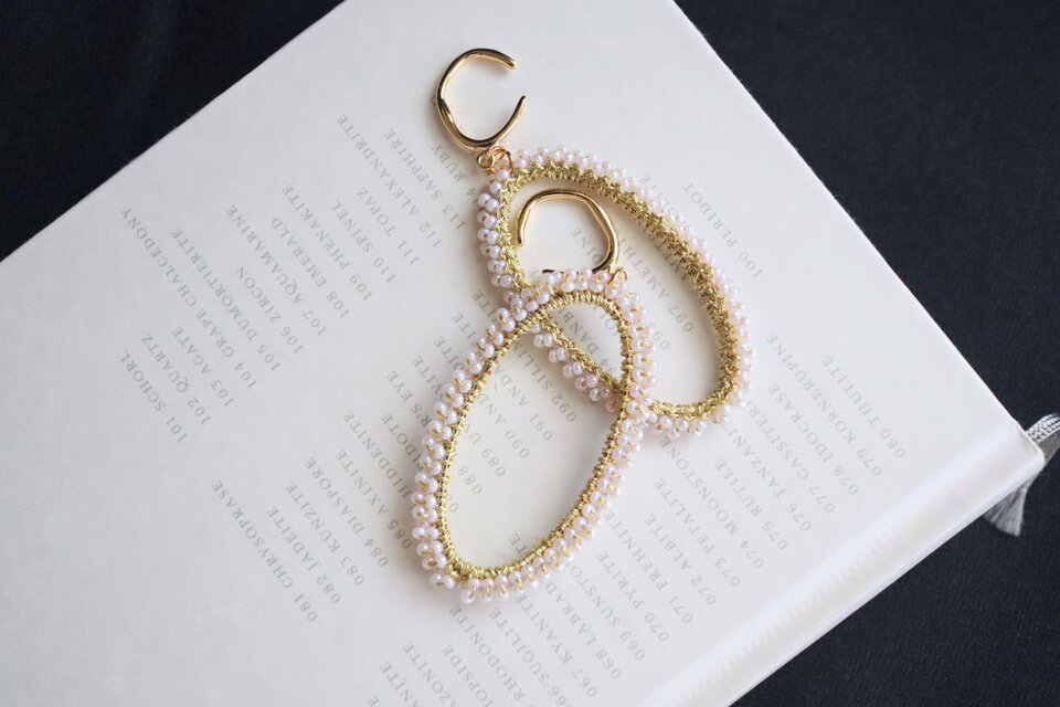 cadre lace earcuff [ antique pink ]