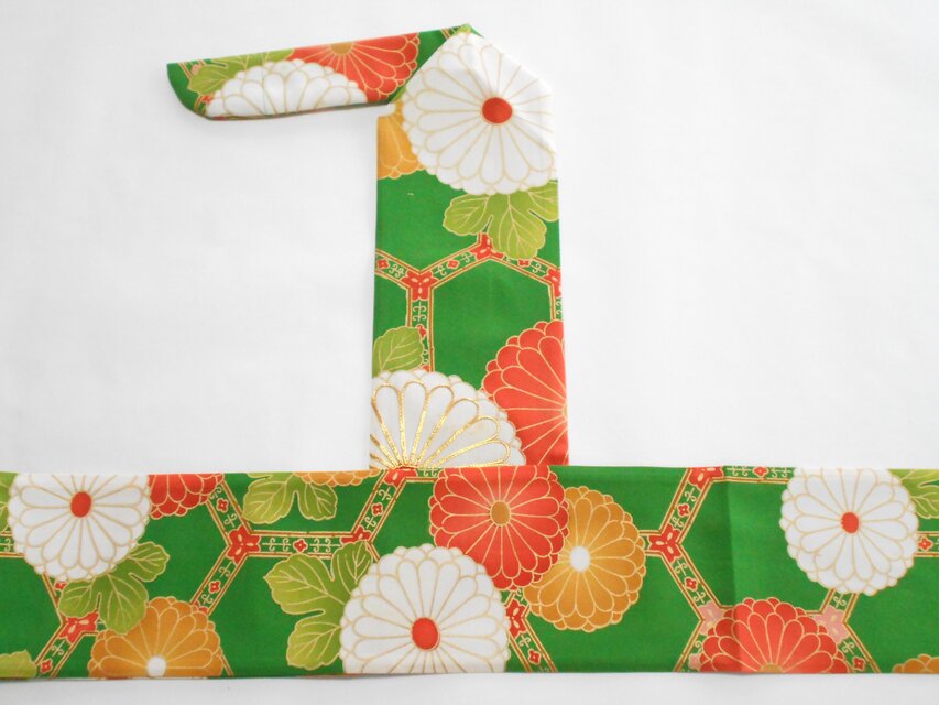 弓巻き 振袖 緑菊　正絹