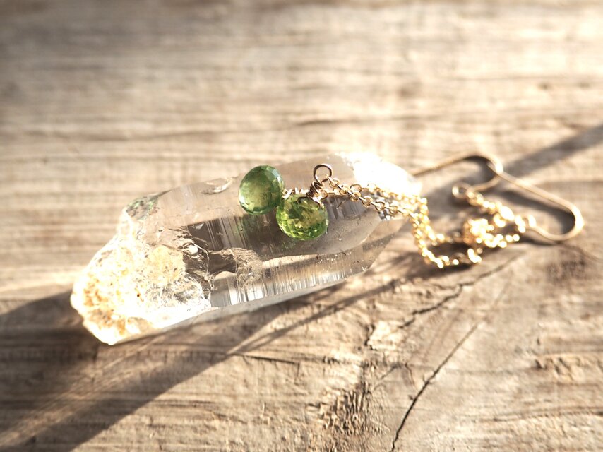 ペリドットロングピアス オニオンカット 14kgf Peridot | iichi 日々の 