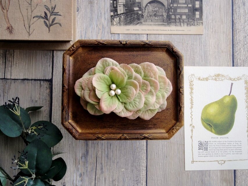 花びらのバレッタ  Lサイズ ■ フラットデザイン コットンパール ■ グリーンピンク