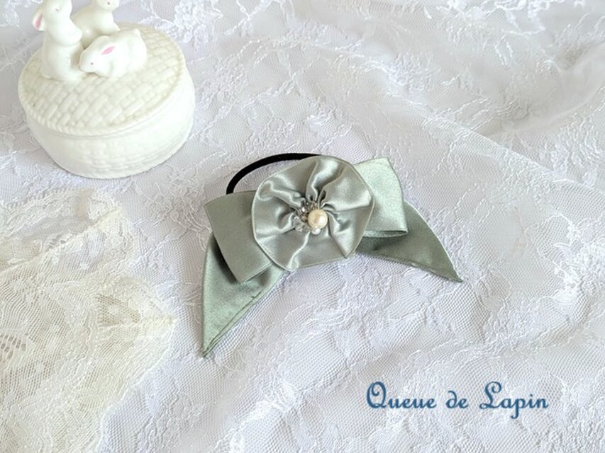 可愛いリボンのヘアゴム（グレー）