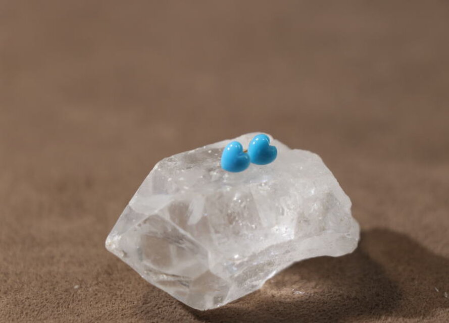 K18・ターコイズのハートのピアス