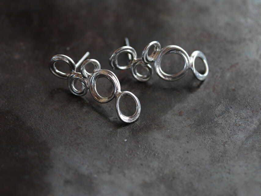 錫のピアス　TOLOLY　あぶくs