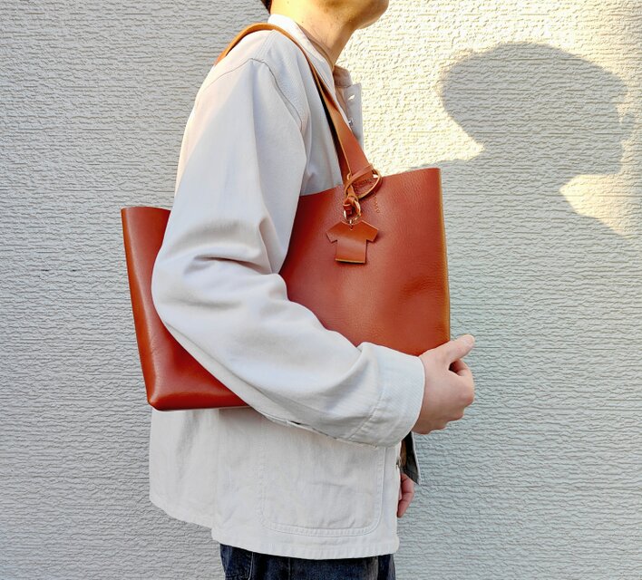 イタリアンレザー】A4がしっかり入る ノーブルトートバッグ（シンプル