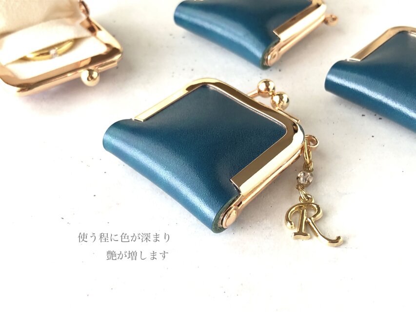 革の宝石》ルガトの〝時を刻む〟アクセサリーケース 本革 琉球ブルー