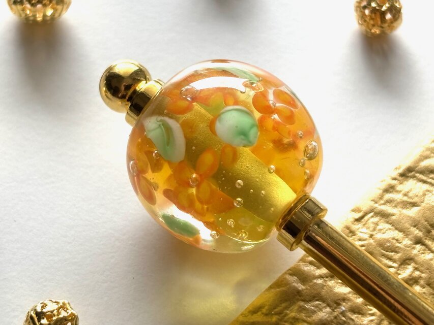 かんざし　金木犀のとんぼ玉　一本挿し　一本簪　トンボ玉　蜻蛉玉　ゴールド　オレンジ　黄色　和風