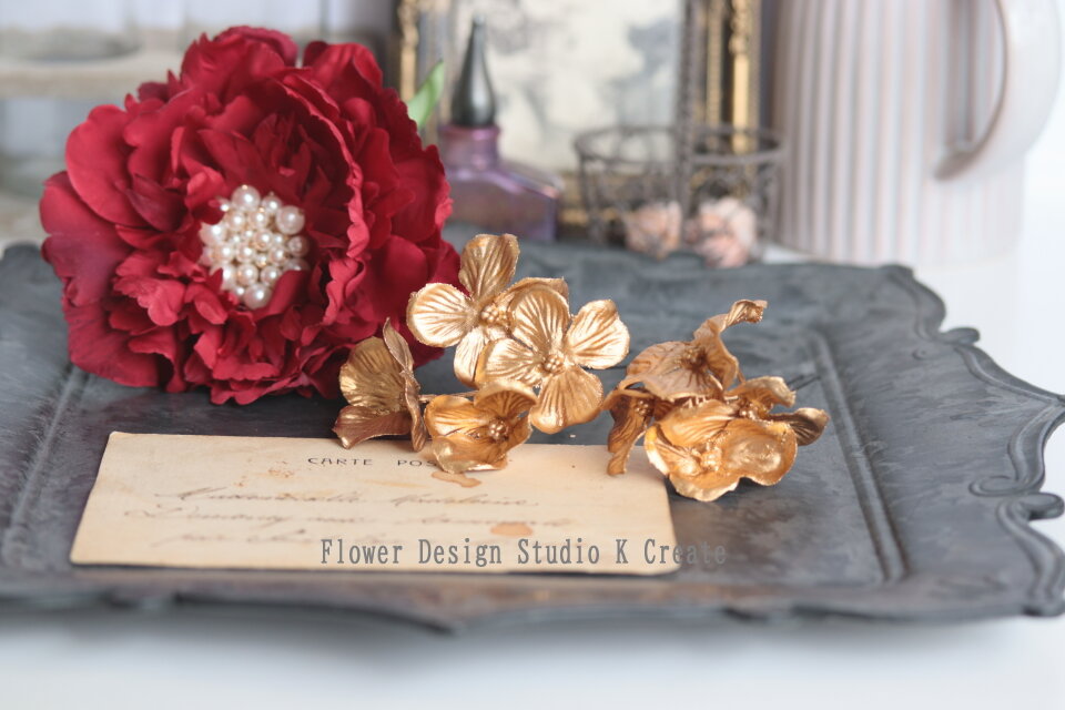 Innocent World 巻きバラヘッドドレス 生成りx赤バラ 新 モデルファッション - Innocent World 巻きバラヘッドドレス