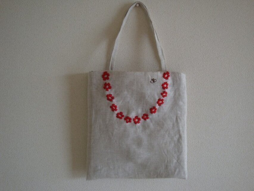 おさんぽバッグ　赤い花輪