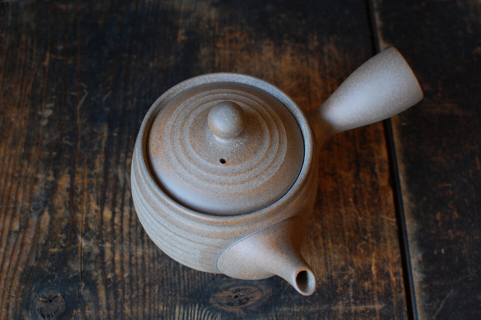 洗いやすく茶葉のつまらない急須」 愛知県常滑産・ステンレス製茶漉し