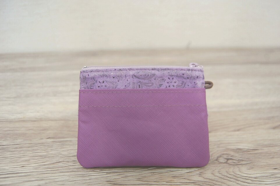 角財布 (豚革・ペイズリー柄)