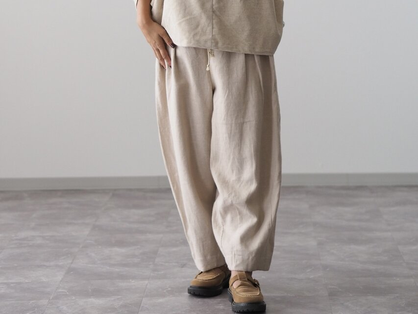 やわらかリネンのサーカスパンツ