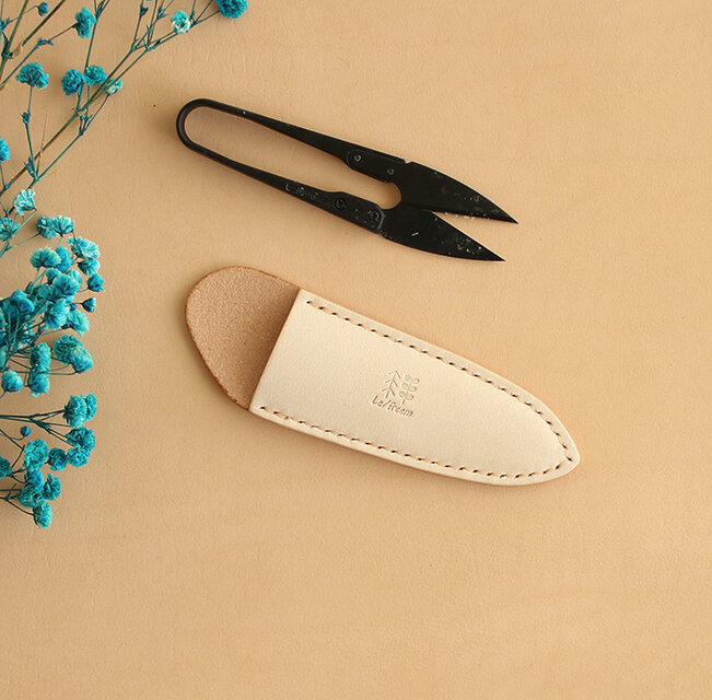 糸切りバサミケース LF-029 ヌメ革 レザー 牛革 本革 皮 糸切り