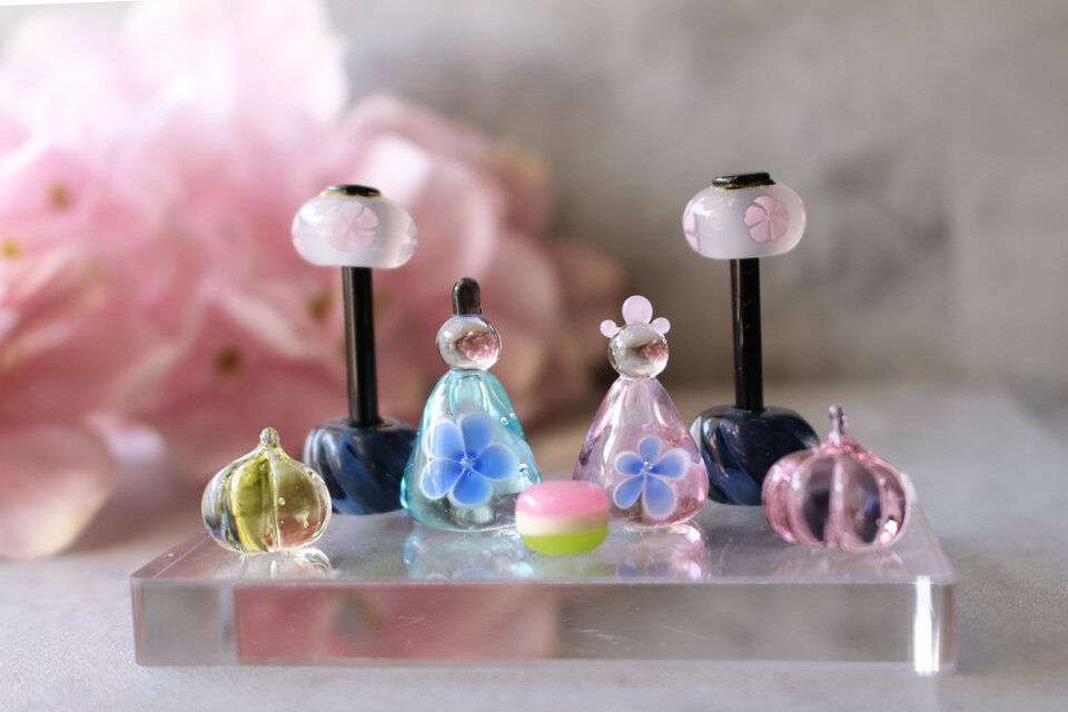 2026年とんぼ玉ひな人形 ガラスのミニチュア雛人形 ミニサイズ | iichi