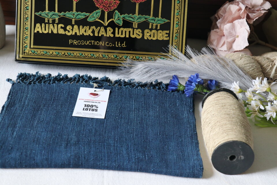 100%蓮ストール(藍染)