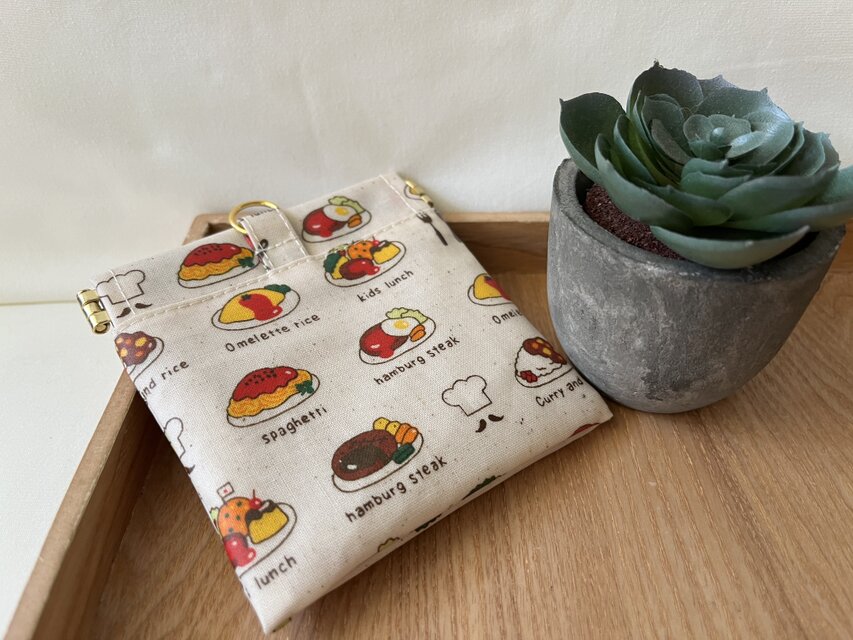 バネ口ラミネートポーチ　ハンバーグ　オムライス　洋食屋