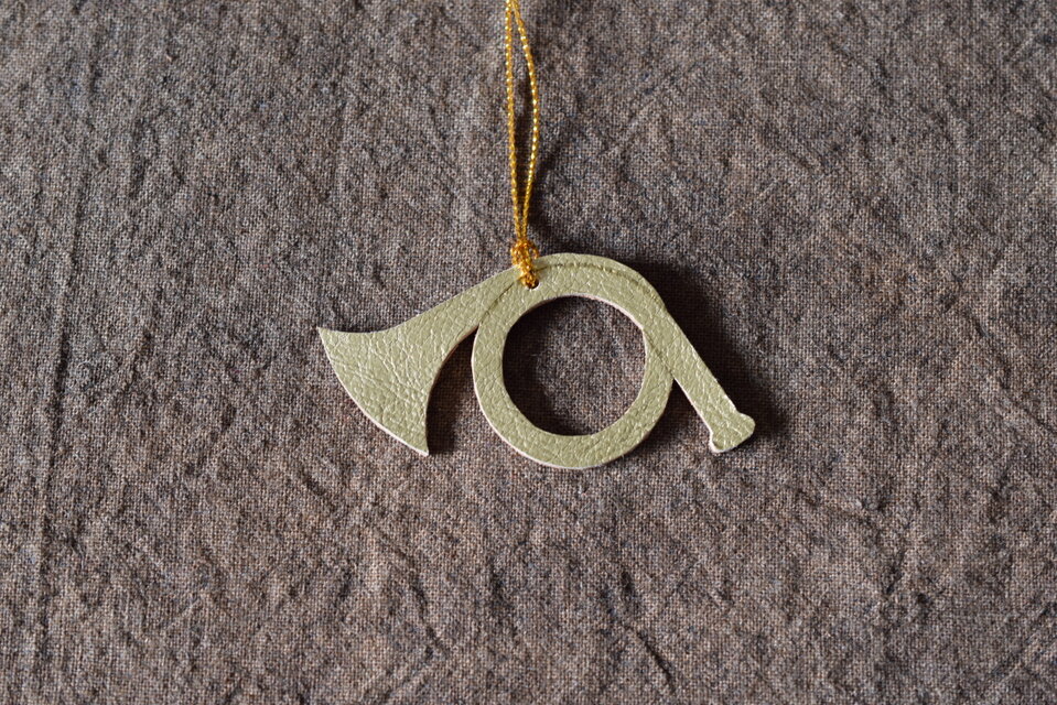 オーナメント　ラッパ