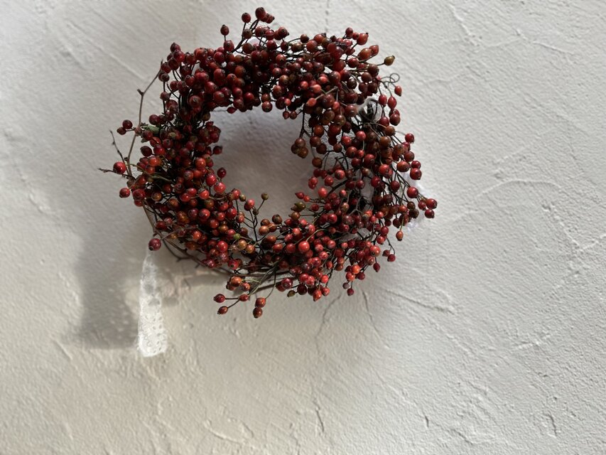 野薔薇の実のリース