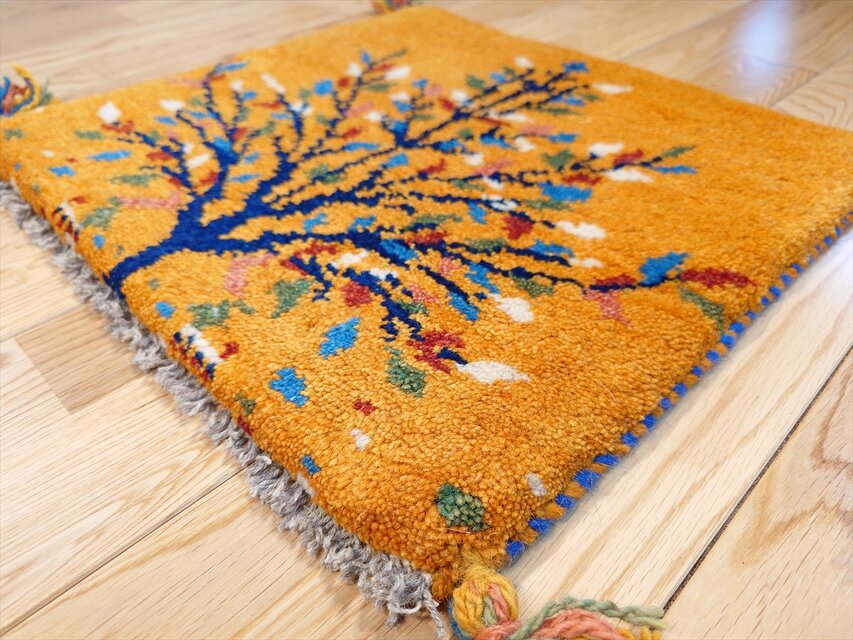 ペルシャ ギャッベ ミニマット 41×38 黄金色 鹿 新入荷 ペルシャ ギャッベ ミニマット 41×38 黄金色 鹿 新入荷