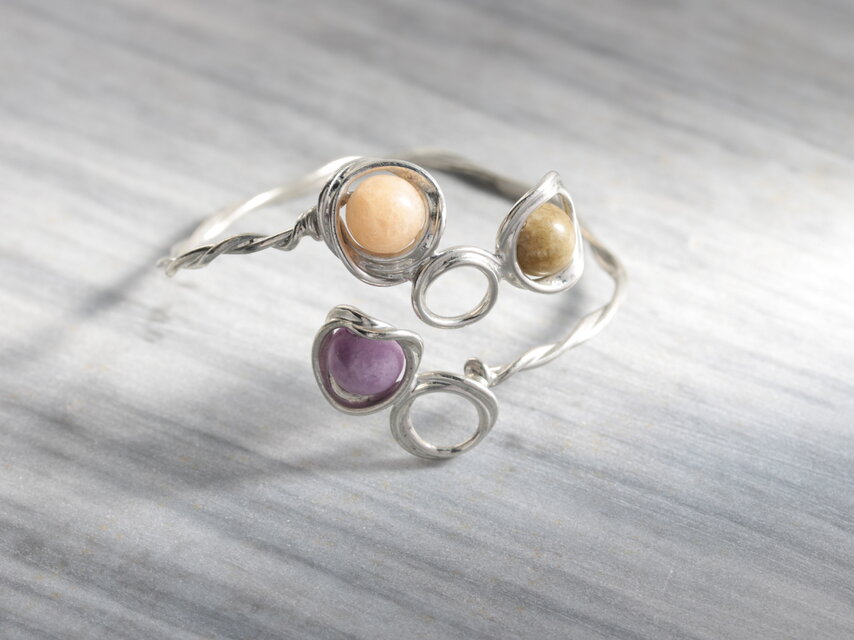 錫と天然石のバングル　ZAKALY  　マルチカラートルマリン　10月の誕生石