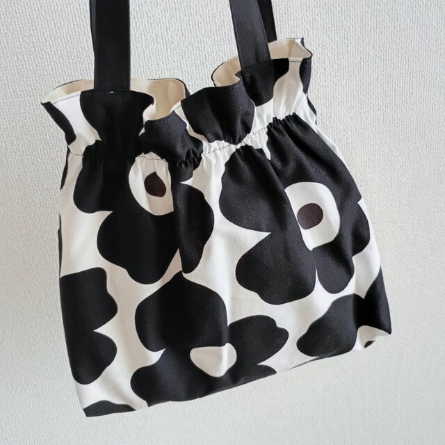 モノトーン花柄 巾着風ショルダーバッグ 北欧 | iichi 日々の暮らしを