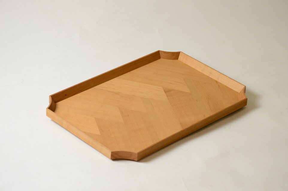 ヘリンボーンの隅切御盆【大】 ヤマザクラ