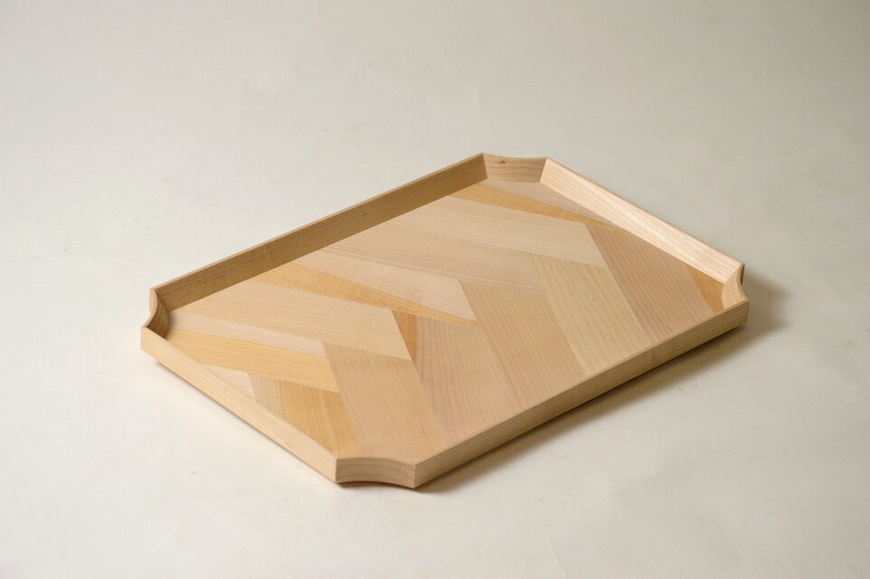 ヘリンボーンの隅切御盆【大】 カエデ