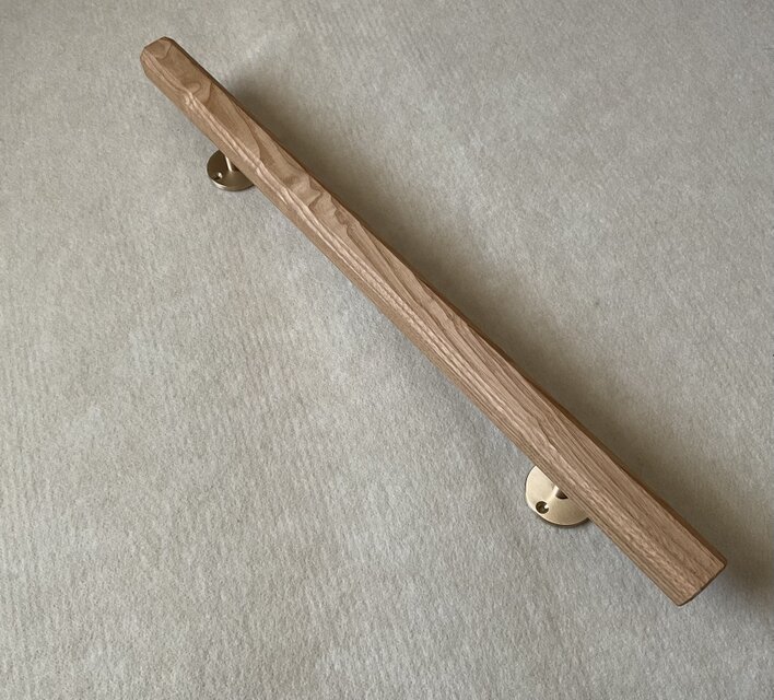 栗の木 手摺り 無垢材 真鍮金具付き ウヅクリ仕上げ 長さ60cm