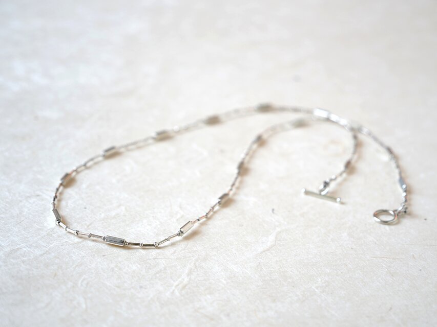 -Karensilver- mantel necklace